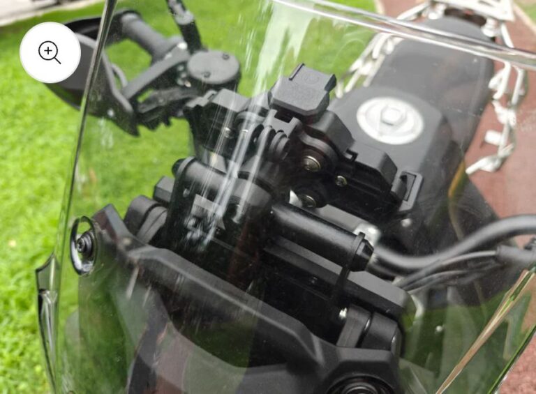 Motorrad GPS Halterung Für VOGE 900 DSX - Frontlenker Montage Schwarz